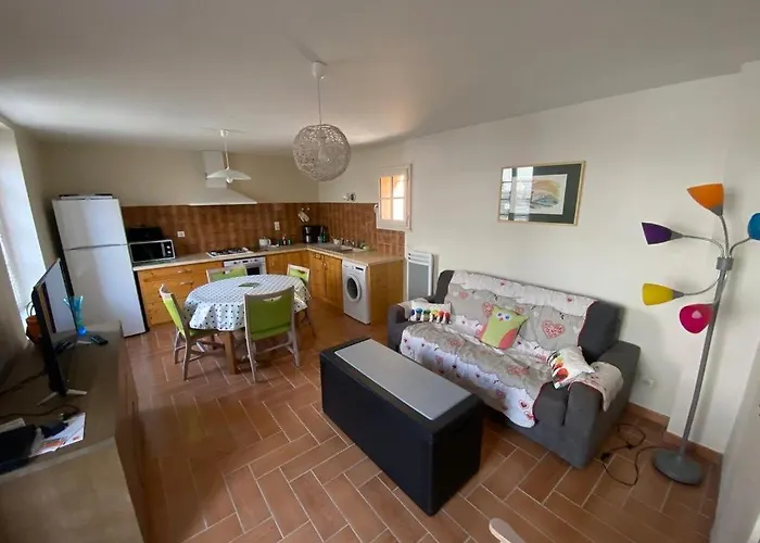 Les Iris Дом отдыха Dieupentale